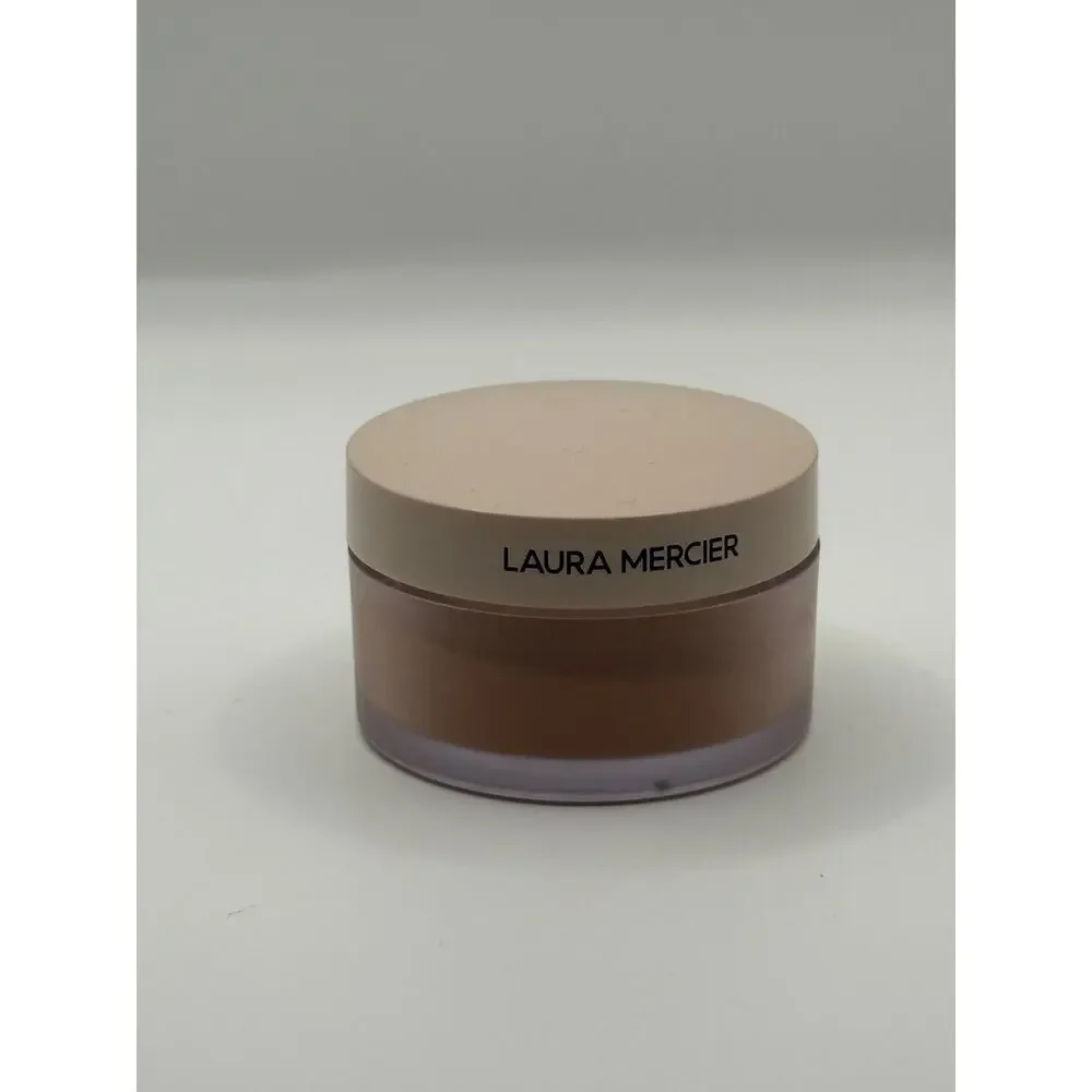 Laura Mercier “Translucent Medium Deep” Mini Ultra-Blur Setting Powder